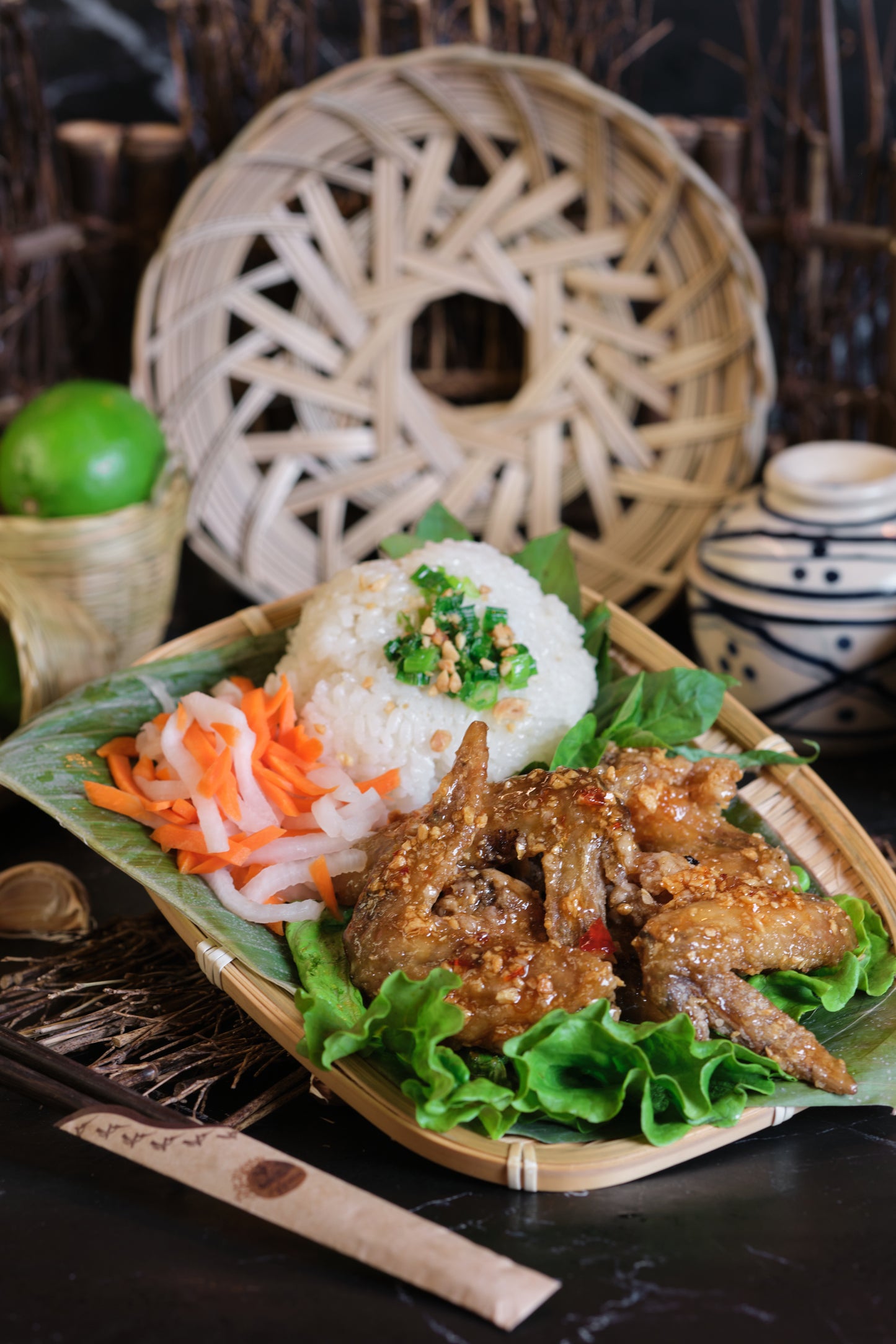 Cánh gà chiên nước mắm - Signature Sticky Wings